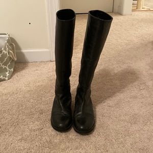 Women’s black leather boots